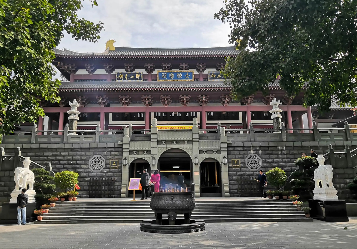 青秀山觀音禪寺管理系統(tǒng)開發(fā)項(xiàng)目 青秀山觀音禪寺.jpg